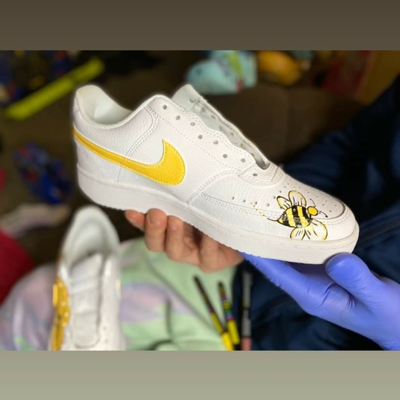 Silly ol 1 of 1 Winnie-the-Pooh Nike Court Vision Low